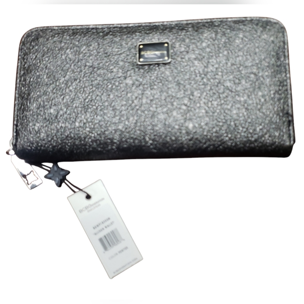 BCBG ENERATION Clutch / Wallet